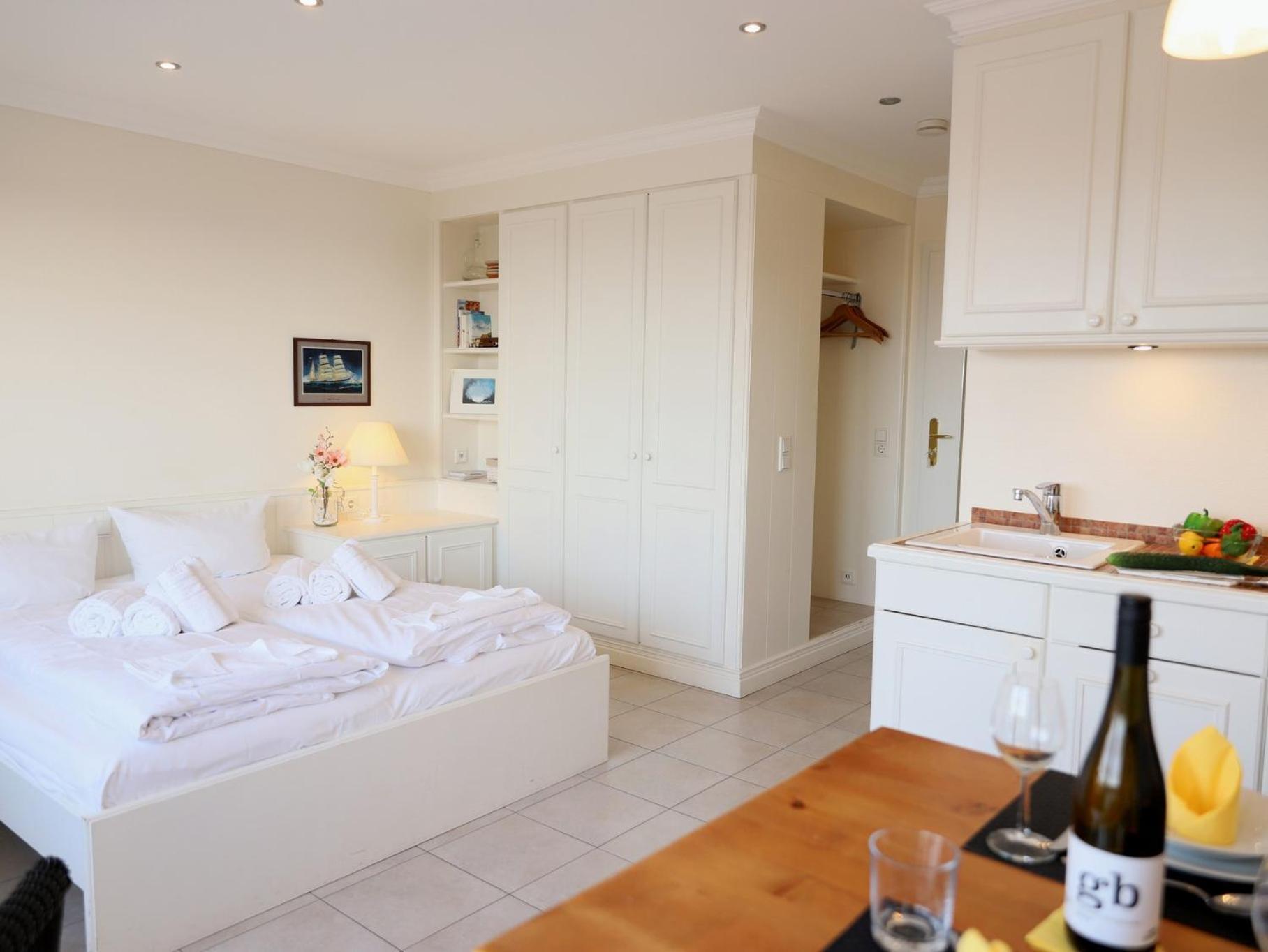 Wohnen Sie Im Herzen Westerlands, In Einer Komplett Neu Renovierten 1-Zimmer Wohnung エクステリア 写真